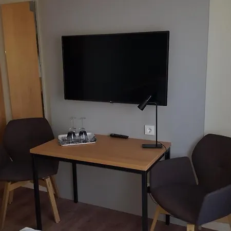 Aparthotel Amh-wohnen Auf Zeit 2*
